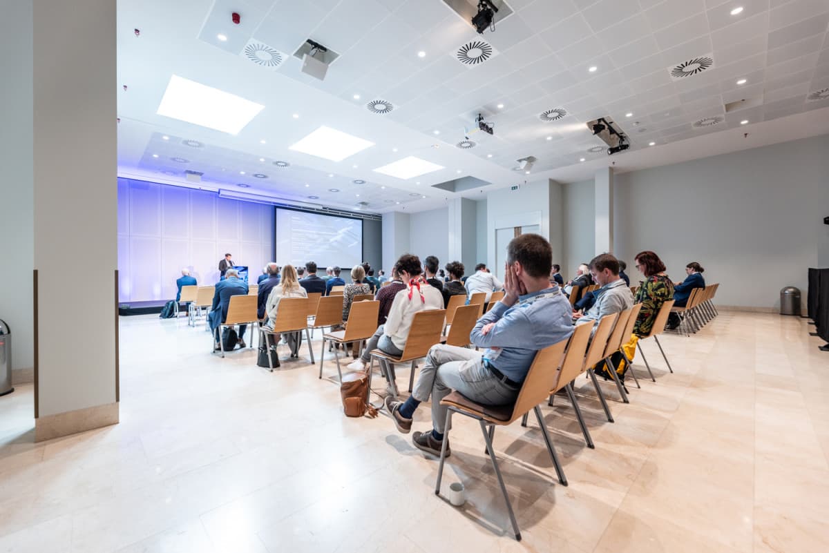 People attending ITF Flanders breakout